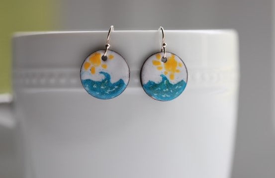 Enameled sunshine